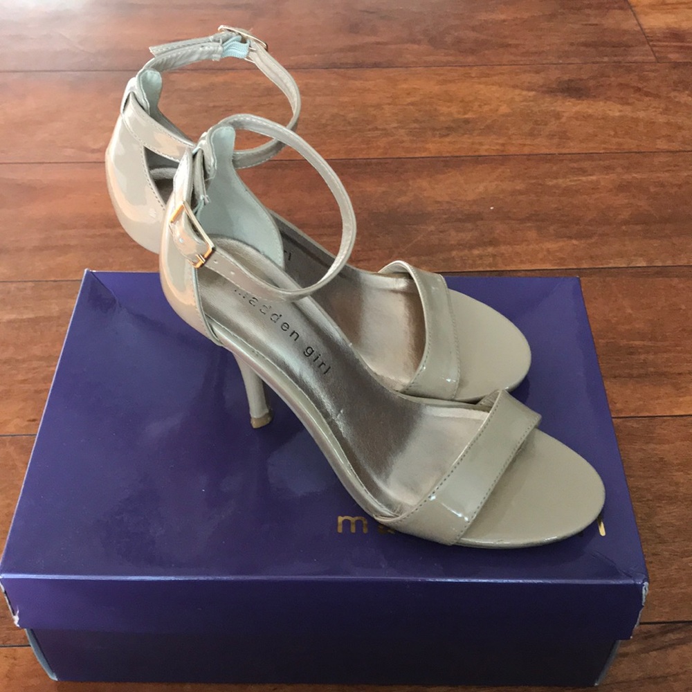Madden Girl Darrlin Nude Heel